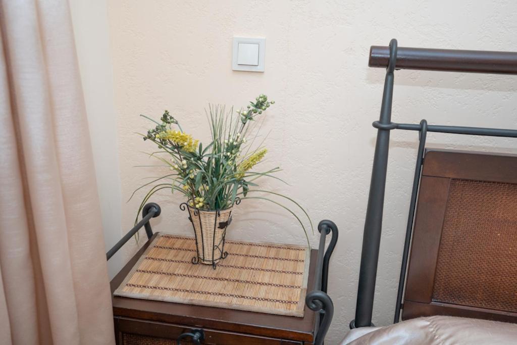 Hotel Piano Kiev Bagian luar foto